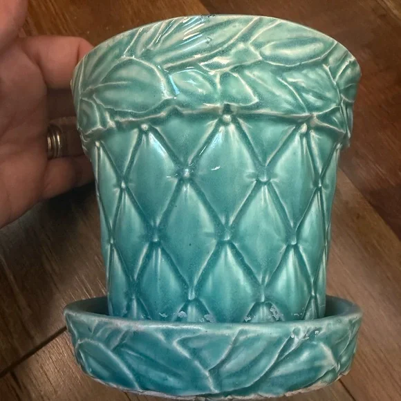 McCoy Vintage Art Pottery Quilted Leaf Pattern With Attached Saucer 1940’s - Picture 1 of 7